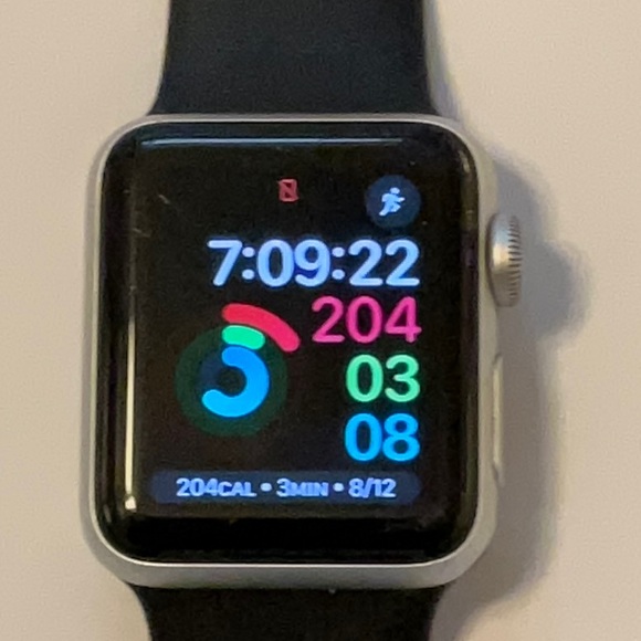 Series 3 Apple Watch 38 mm Case black sports band excellent condition box includ - Picture 6 of 16